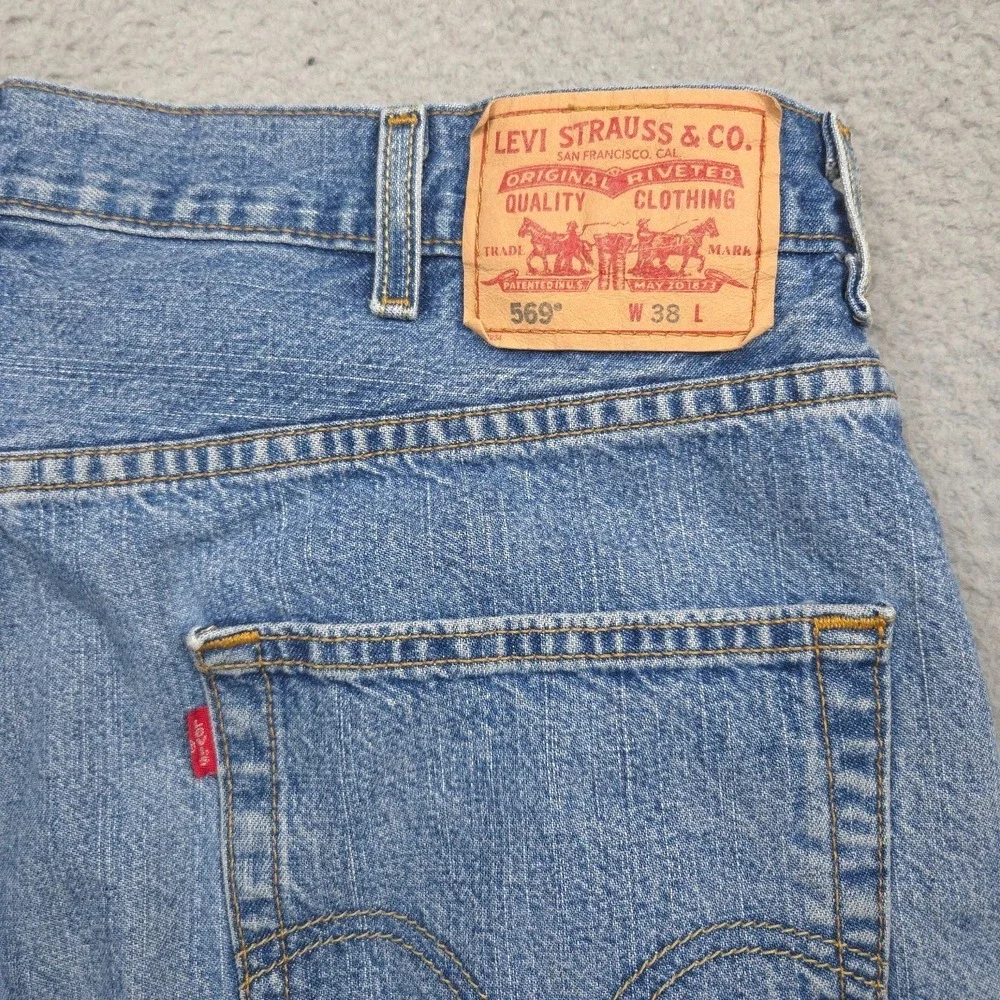 Levi's 569 Y2K Denim Shorts Mens W38 Loose Straight Blue Jean Jorts 2005