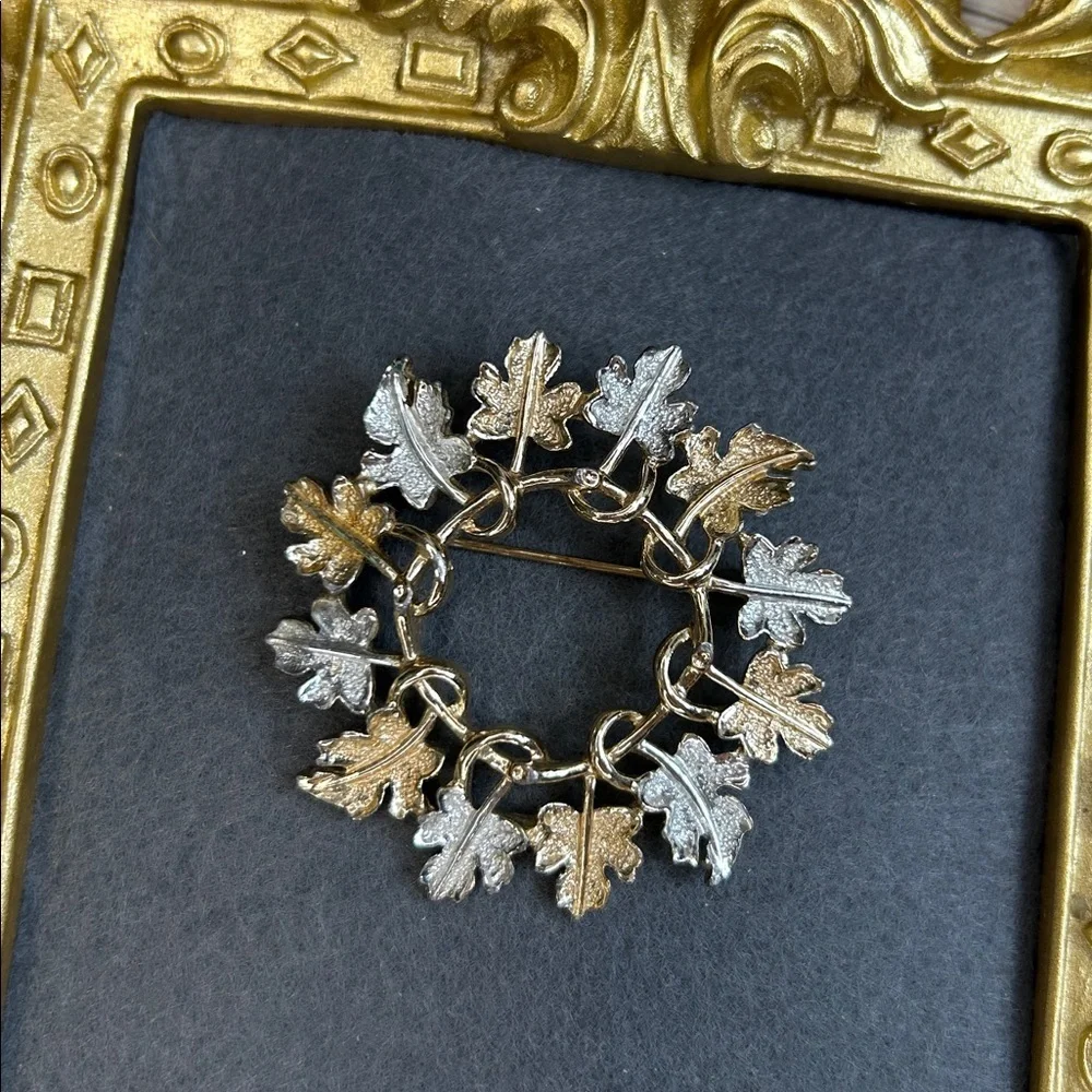 Sarah Coventry elegant gold