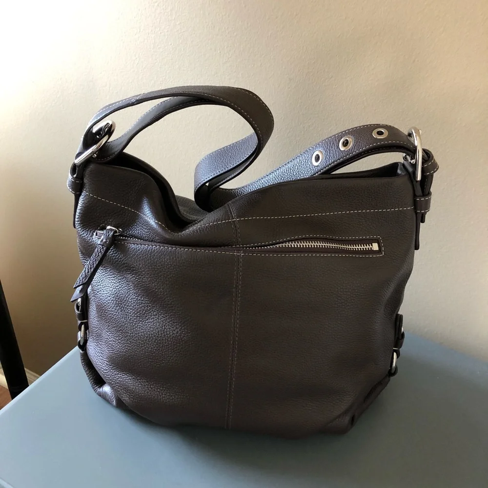 Coach Women's Dark Brown Leather Shoulder Bag