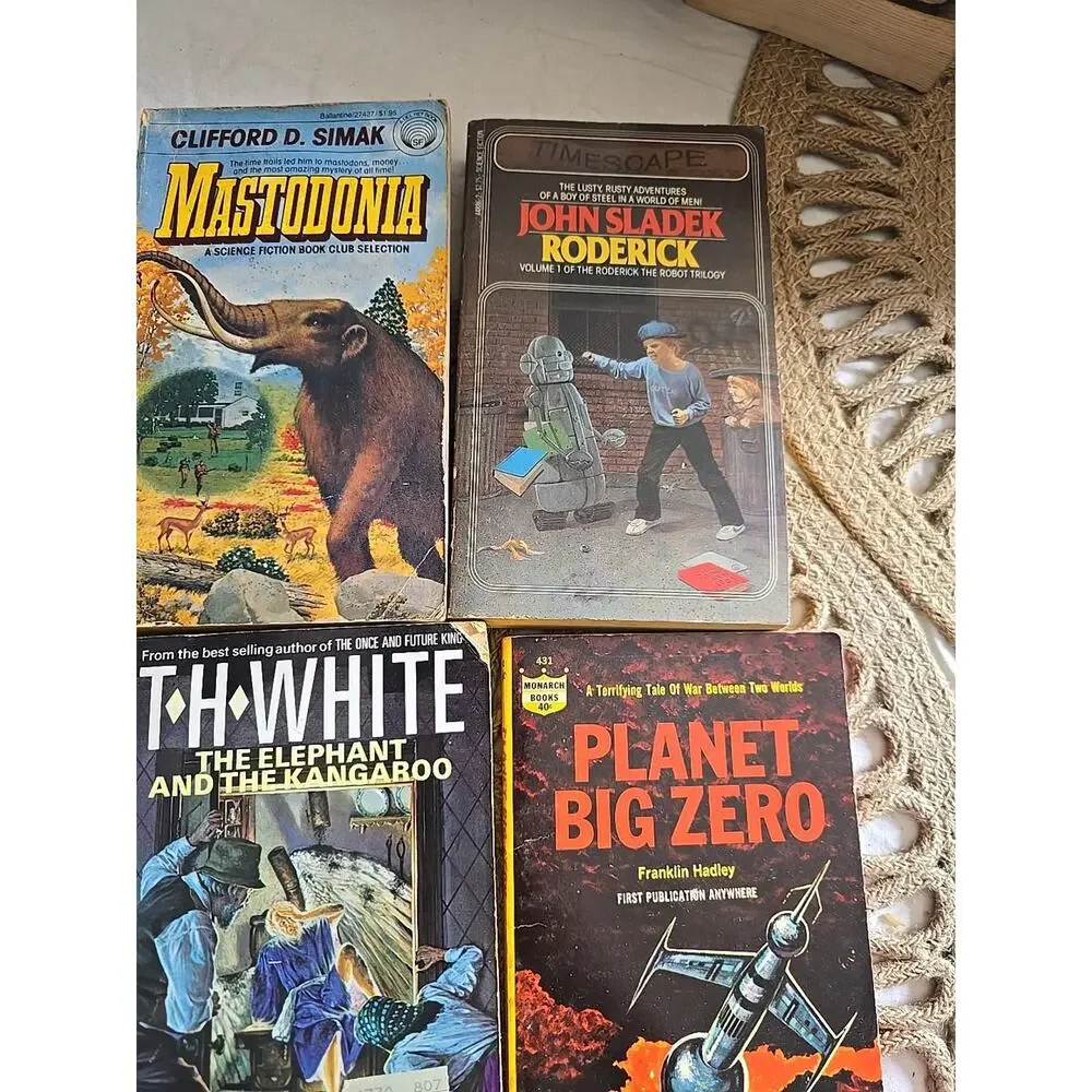 Lot‎ of 8 Mixed Authors Classic Fantasy Science Fiction Paperback Novel Books