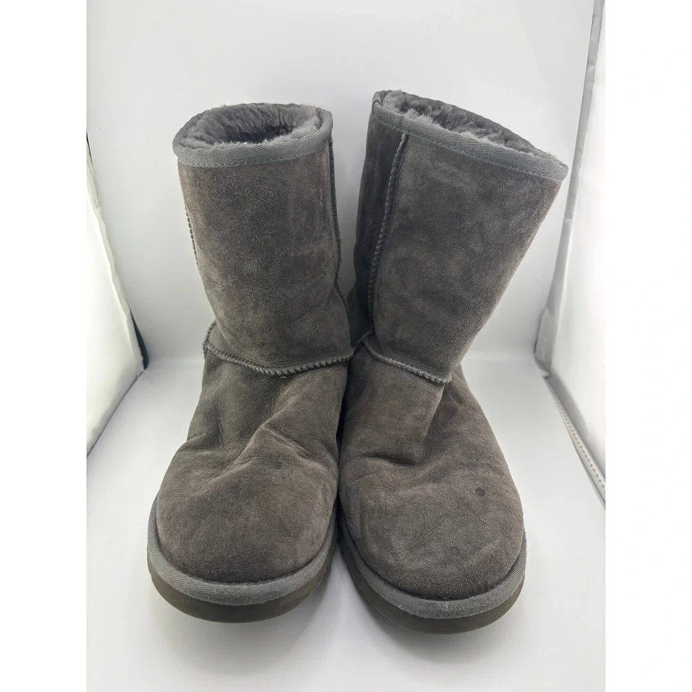 UGG grey australia styling