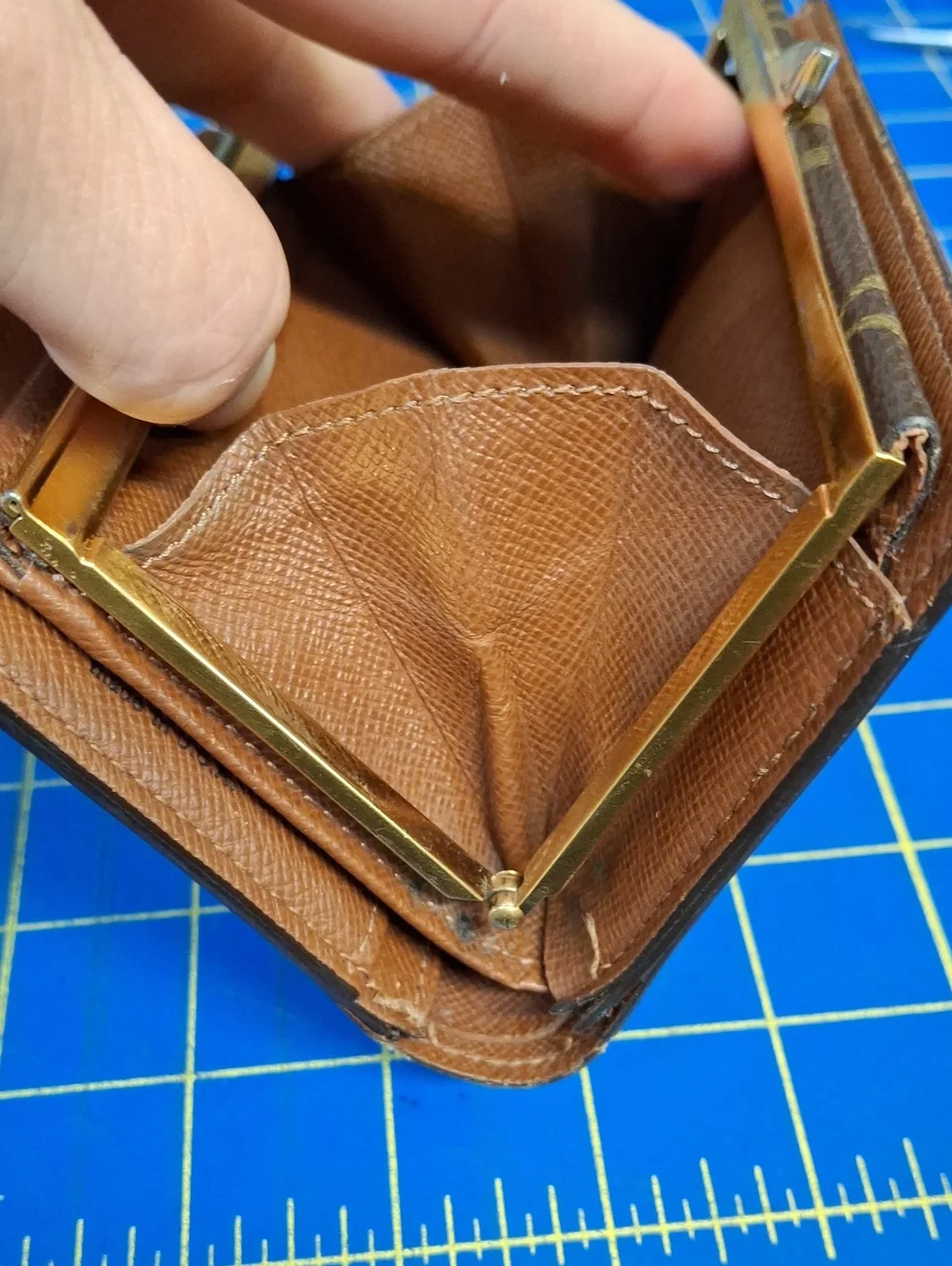 Louis Vuitton compact monogram