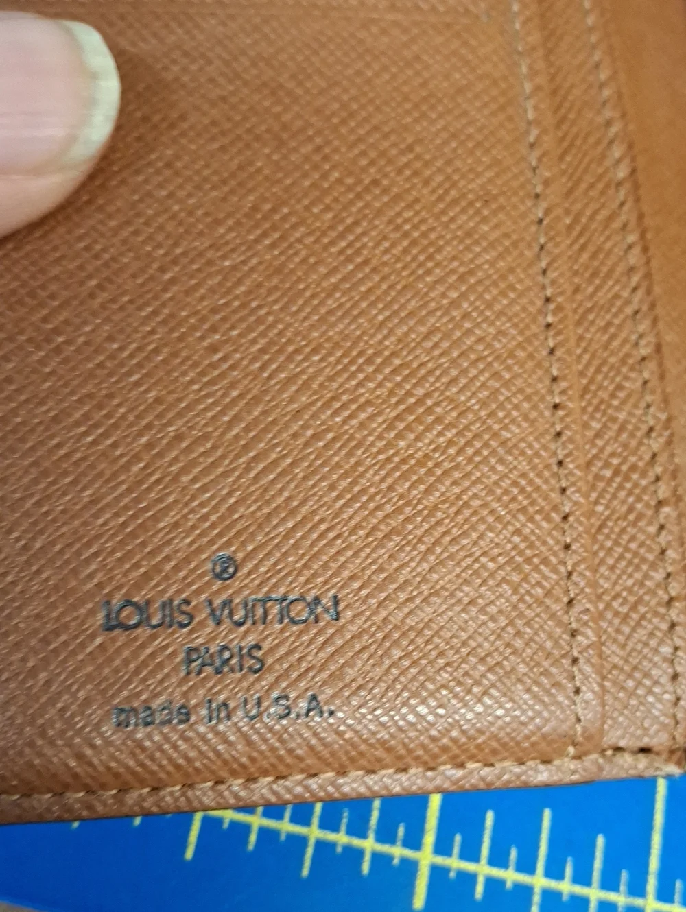 Louis Vuitton compact monogram
