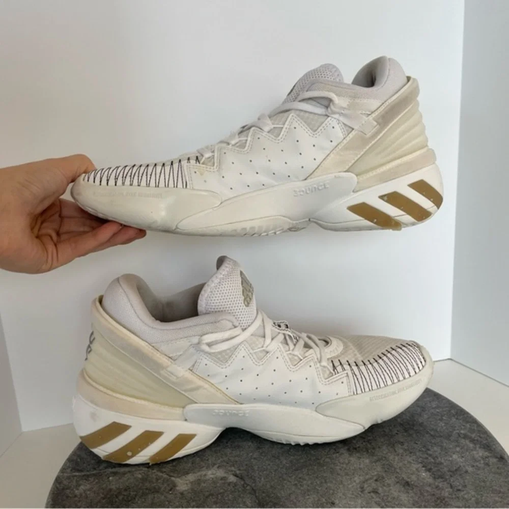 💛 Adidas D.O.N. Issue #2 White Gold Metallic Sneakers
