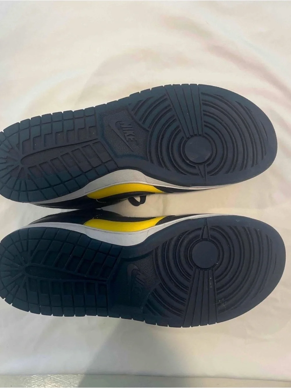 Nike code collar