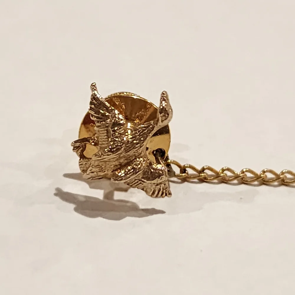 N/A elegant gold