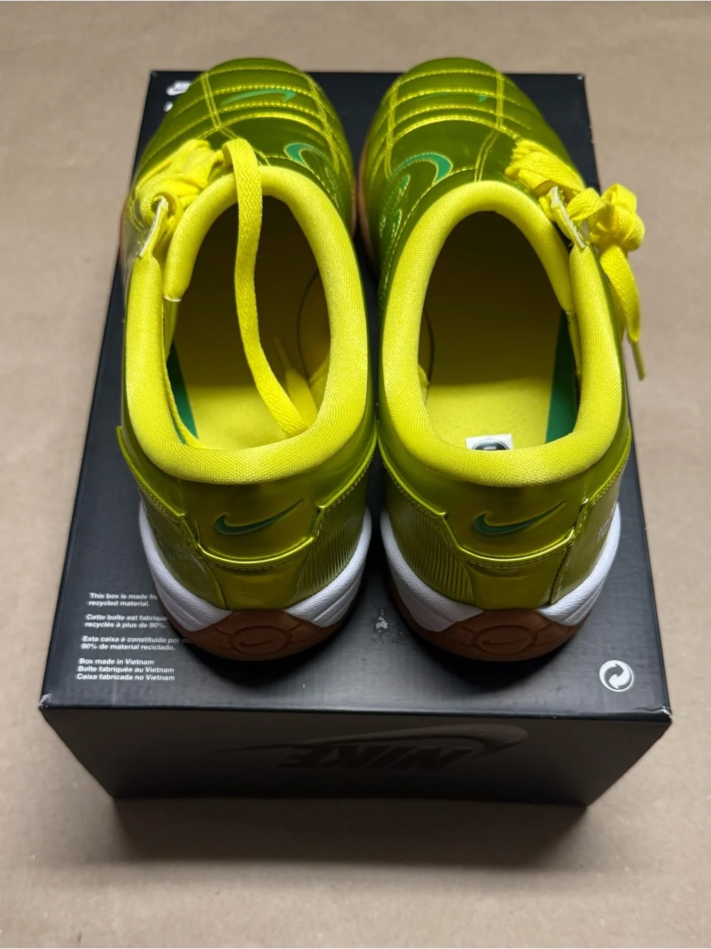 Nike total 90