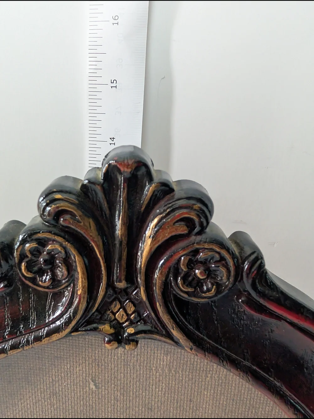 N/A elegance ornate refined