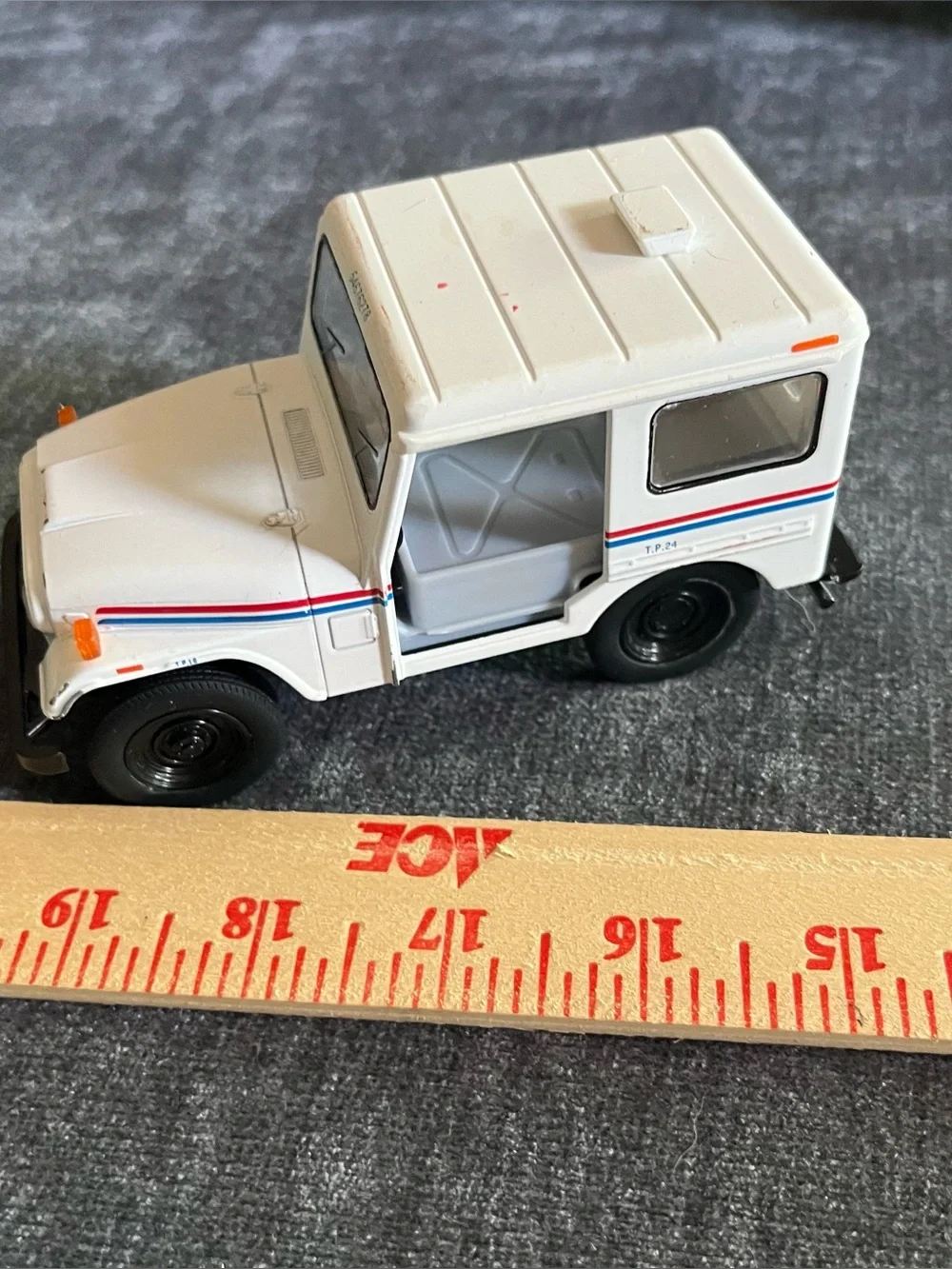 N/A kinsmart usps