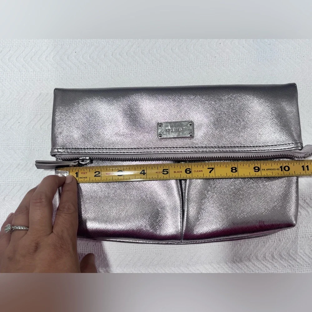 Nine West elegant silver