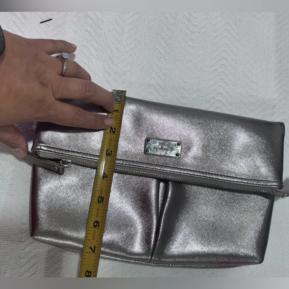 Nine West elegant silver