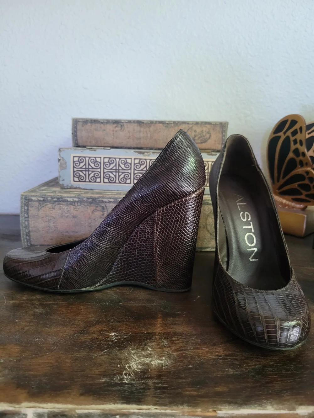 Vintage Halston Dark Brown Lizard-Embossed Wedge Pumps
