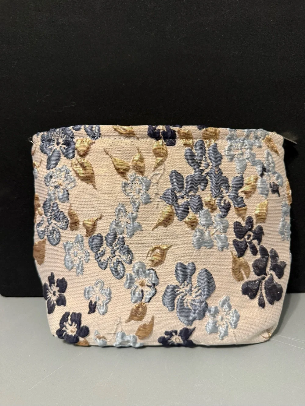 N/A embroidered floral