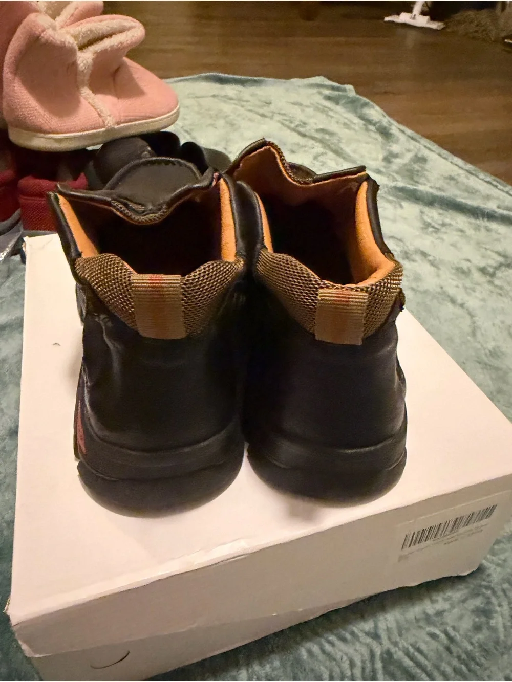 N/A comfortable men