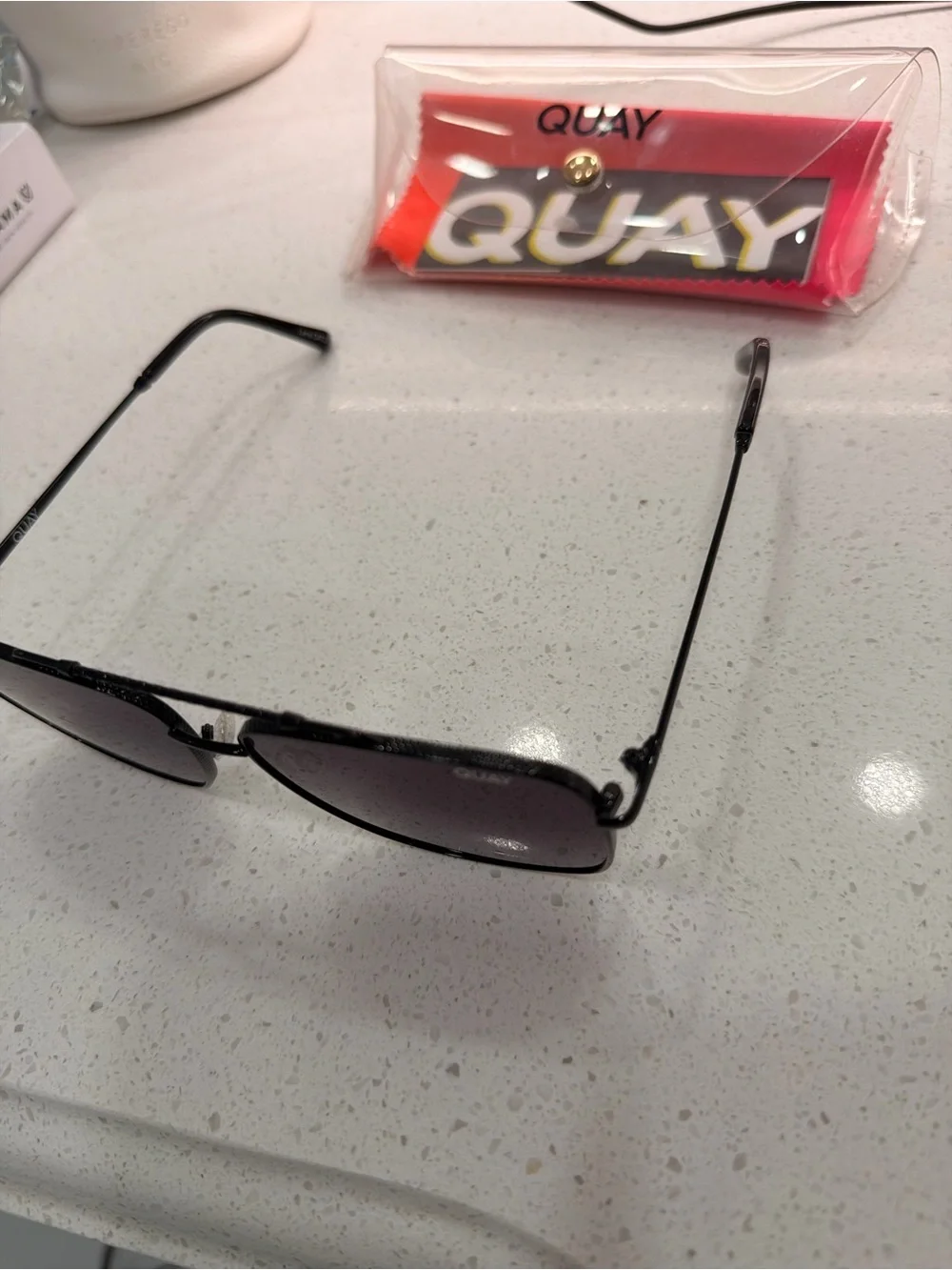 N/A quay aviator