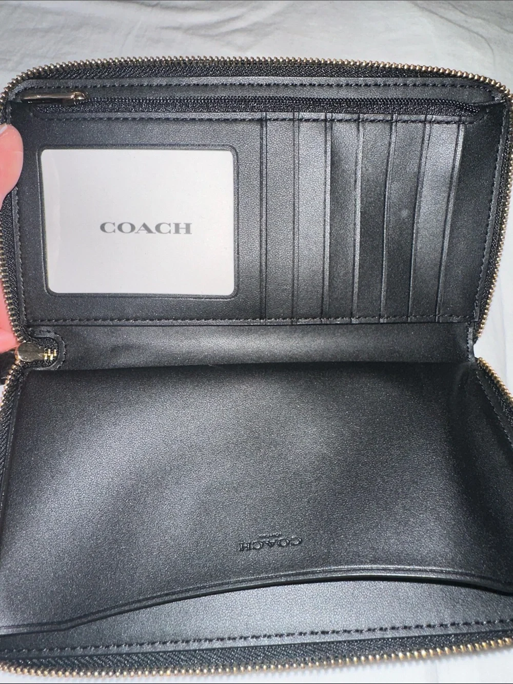 Coach wristlet zip