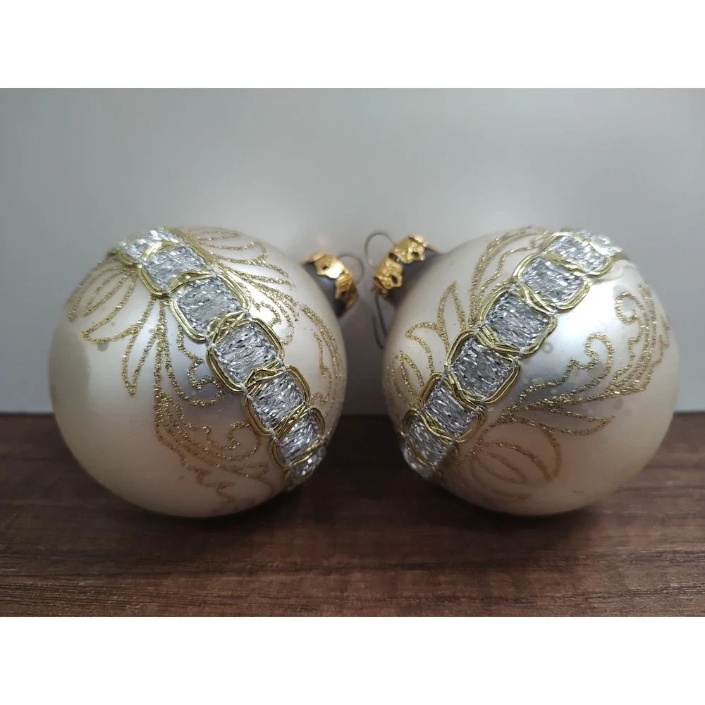 Vintage Ivory Gold Brocade Glass Ornament lot of 2 Ornate Christmas Victorian B2