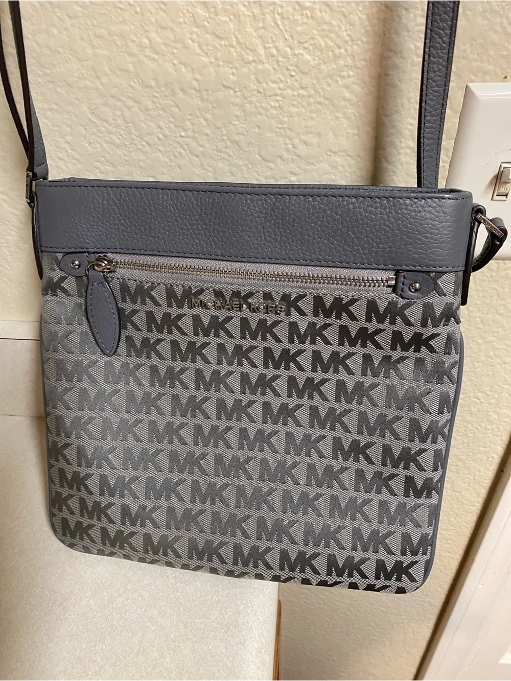 Michael Kors front zipper