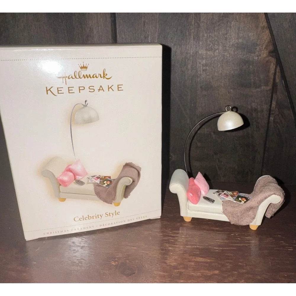 Hallmark Keepsake Celebrity Style Christmas Ornament 2006 Chaise Lounge Sofa