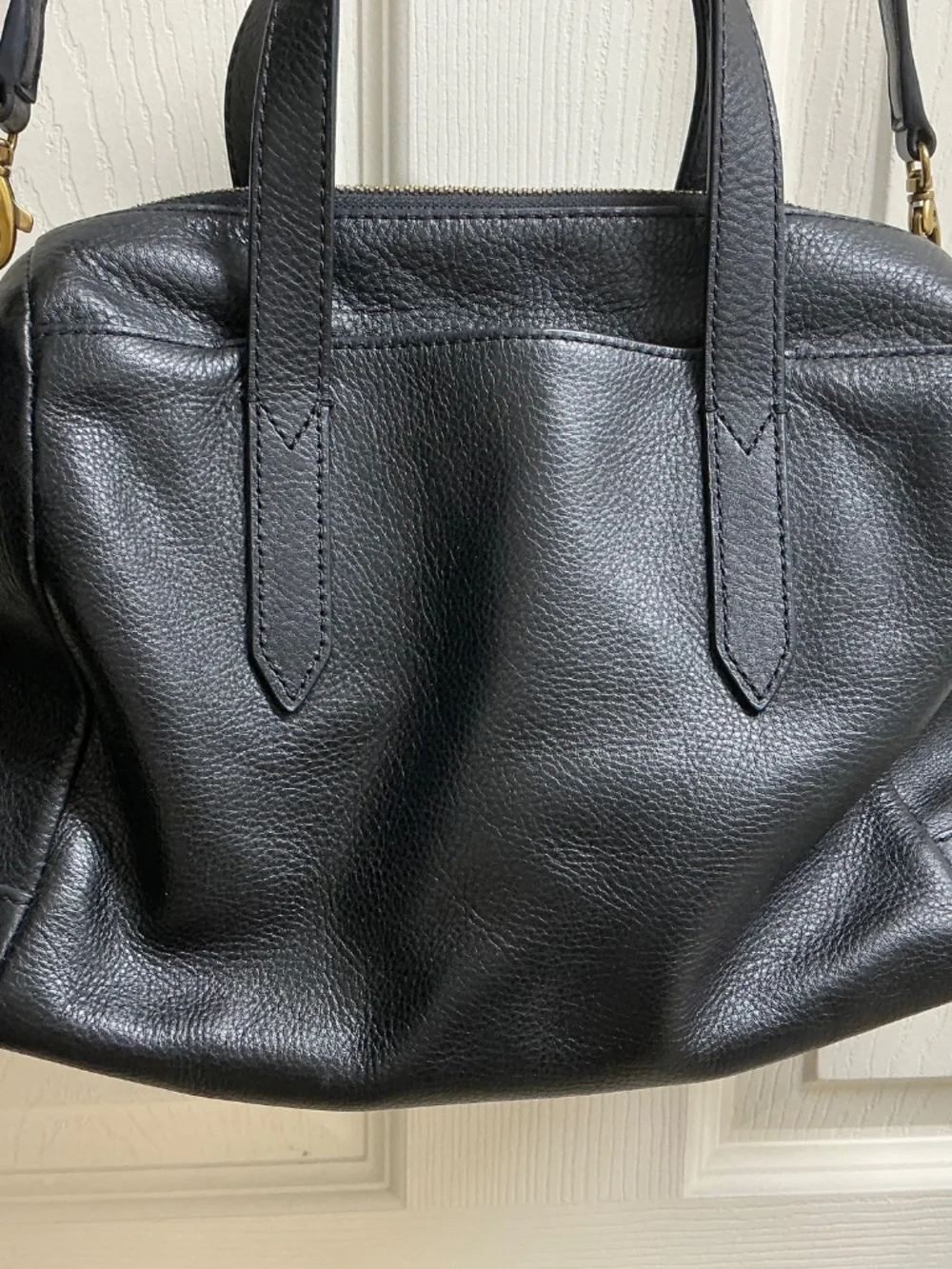 Fossil black pebbled
