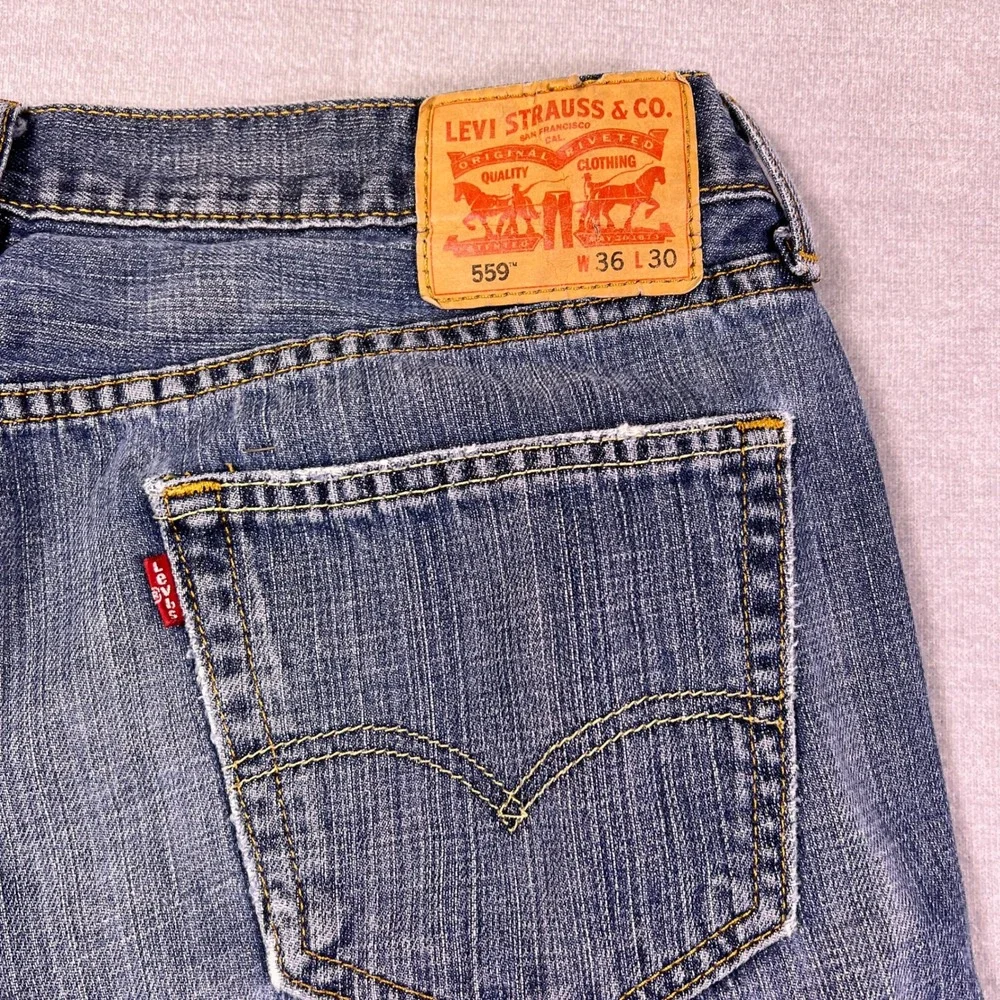 Levis flat lay