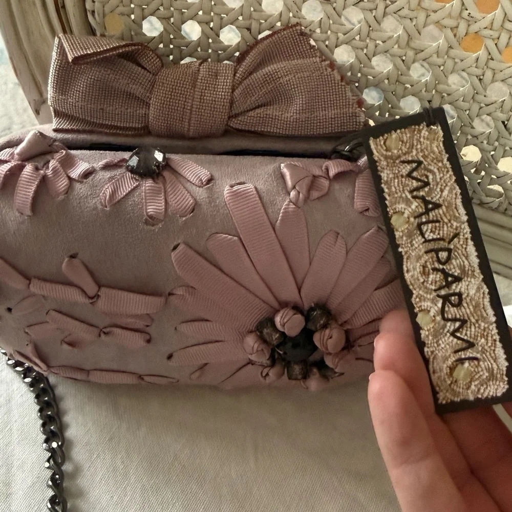 Maliparmi elegant clutch