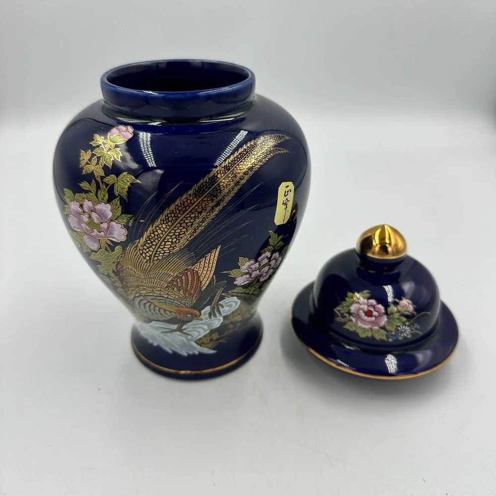 N/A striking vintage