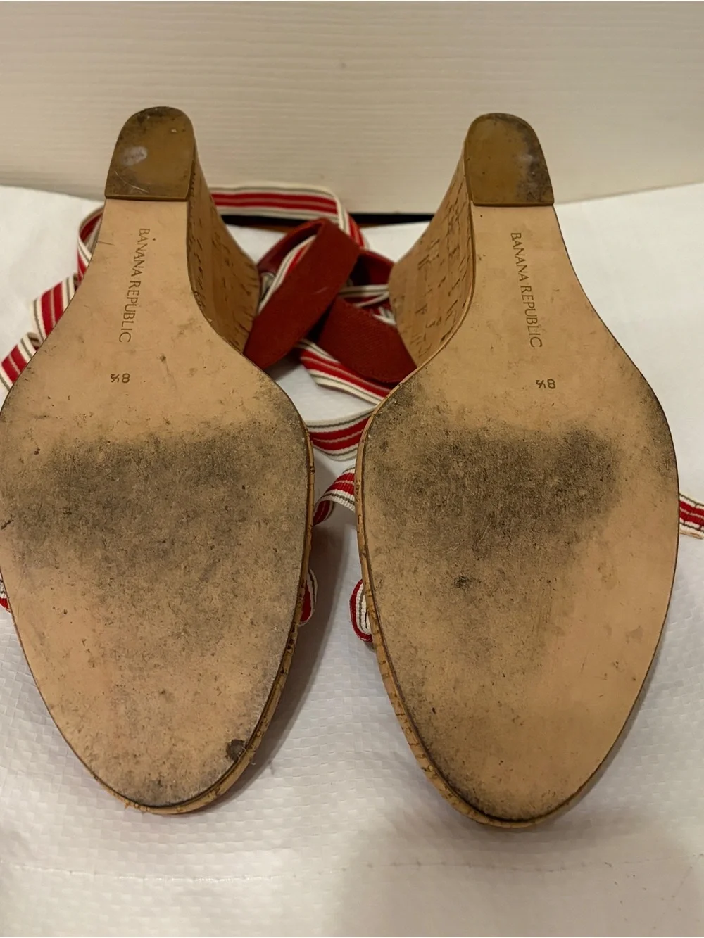 Banana Republic red wedge