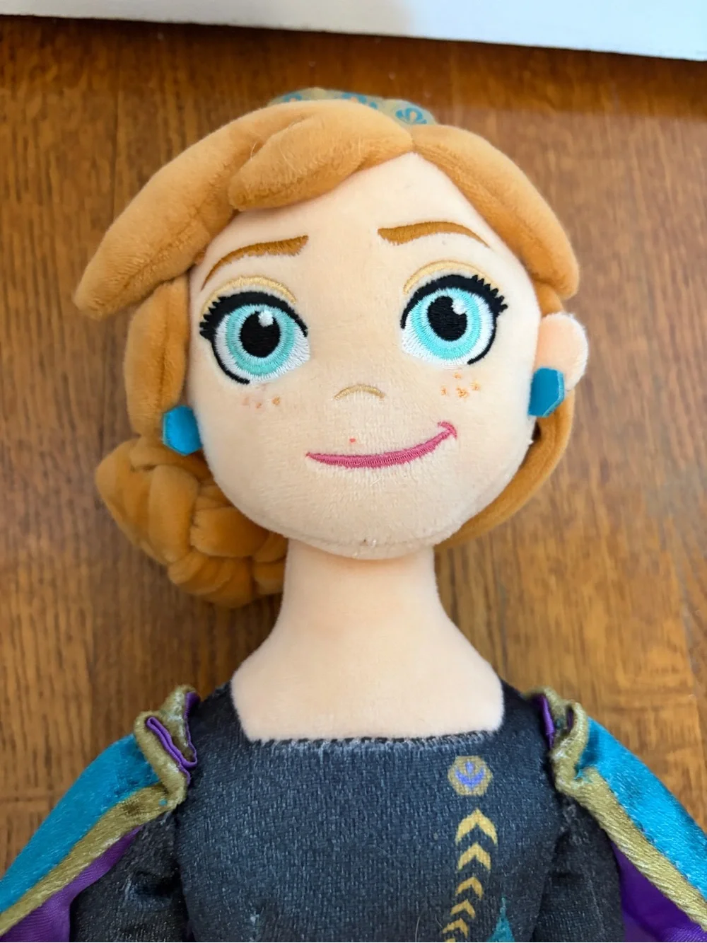 Disney queen anna