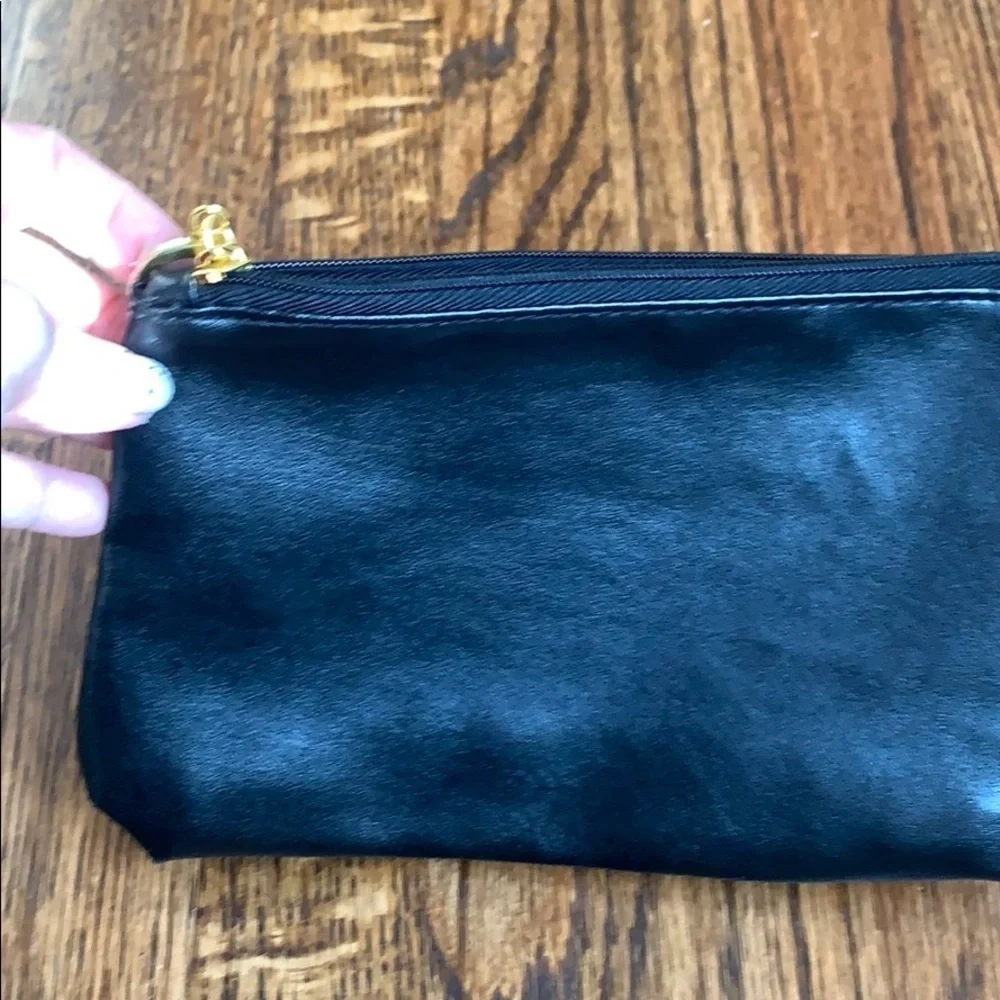 Estee Lauder nwot excellent