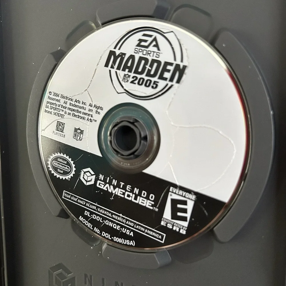 Madden NFL 2005 (Nintendo GameCube, 2004) - (CIB, Tested)