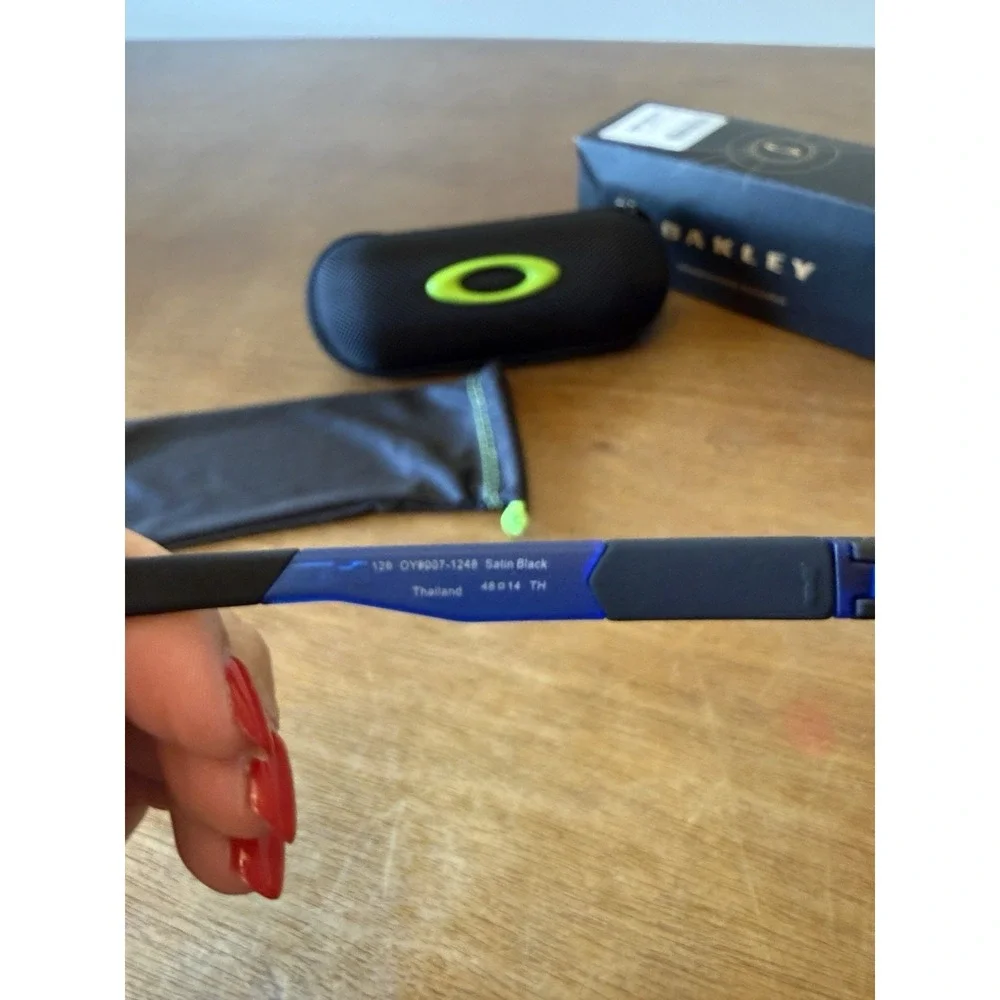Oakley new oy8007