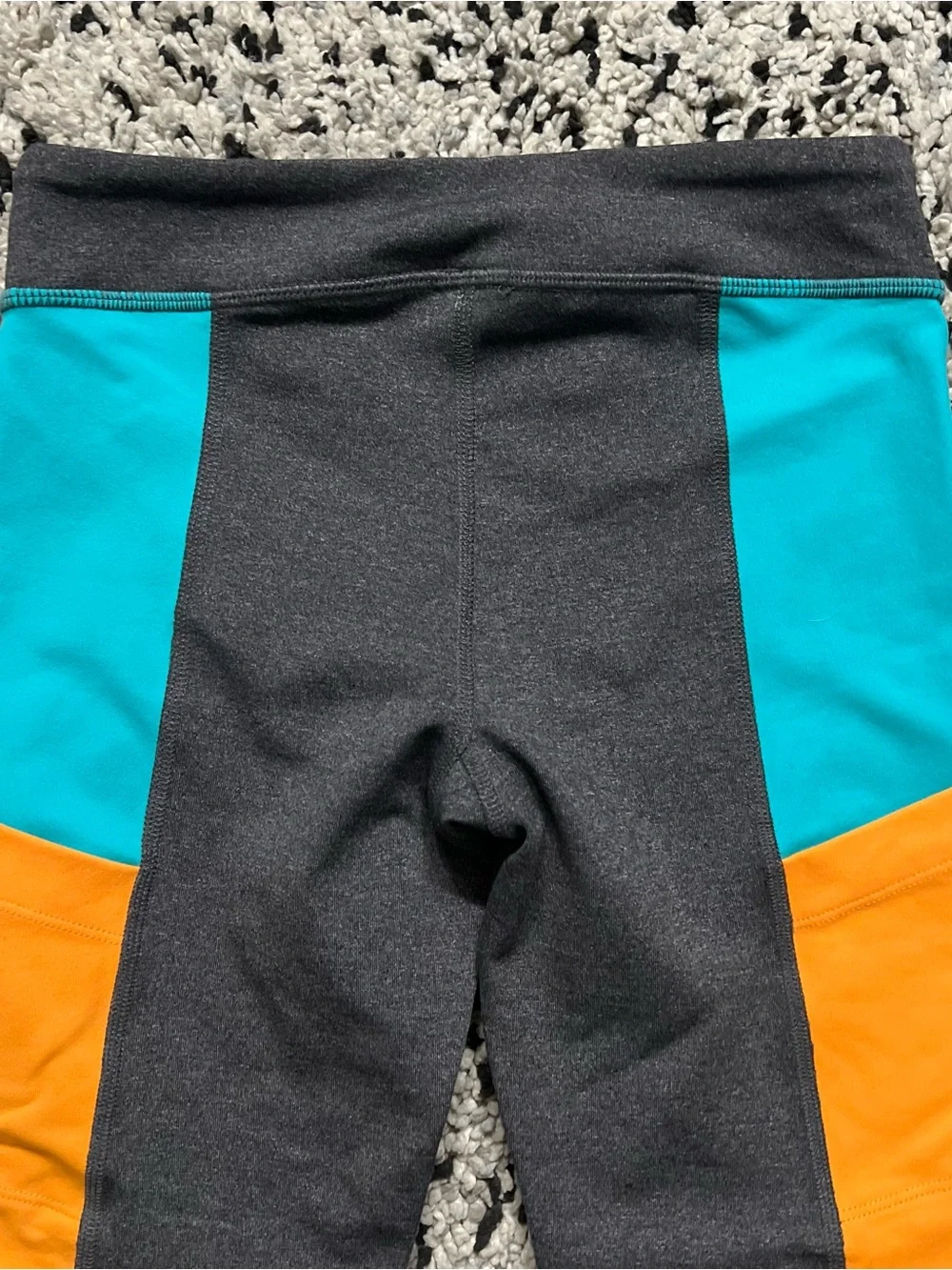 ALO Yoga grey stormy
