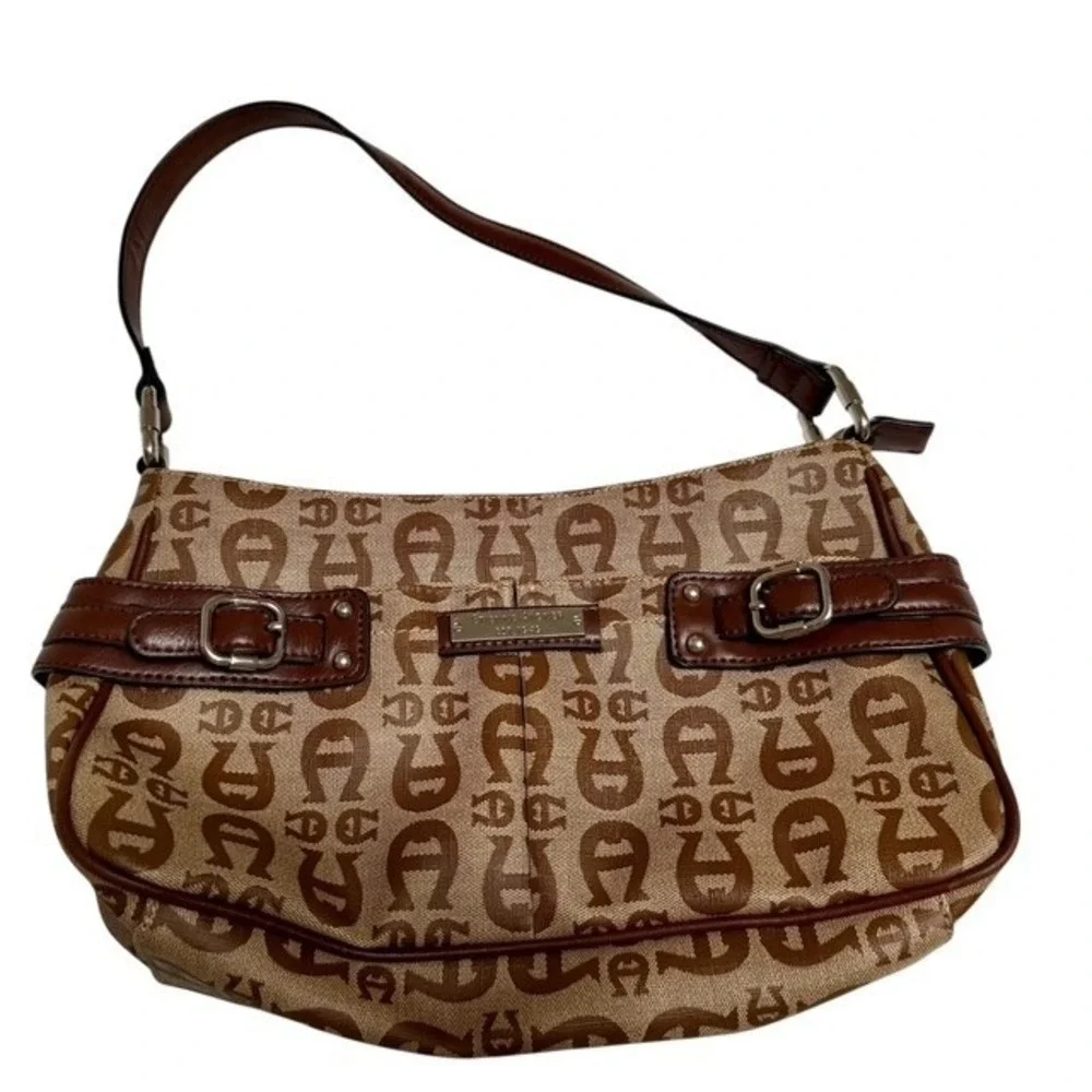 Vintage Y2K  Etienne Aigner  Leather Traditional Logo Buckle Hobo Monogram Purse