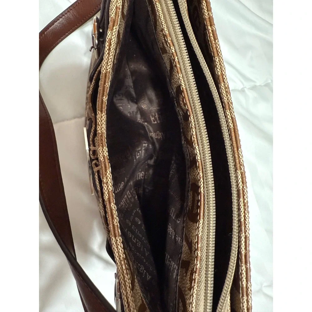 Vintage Y2K  Etienne Aigner  Leather Traditional Logo Buckle Hobo Monogram Purse