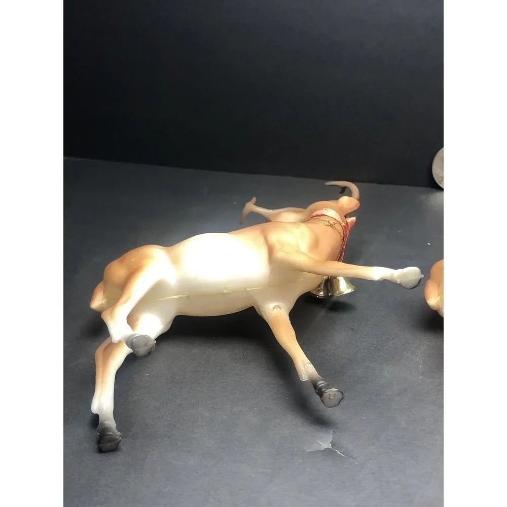 2‎ Vintage Hard Plastic Blow Mold Deer, Doe, Standing, Walking Reindeer, 6