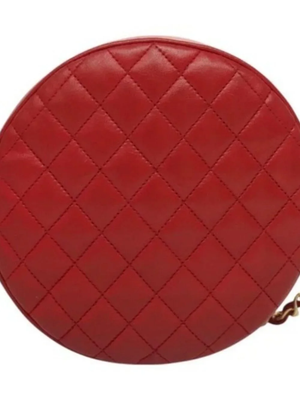 CHANEL brand	chanel color	red