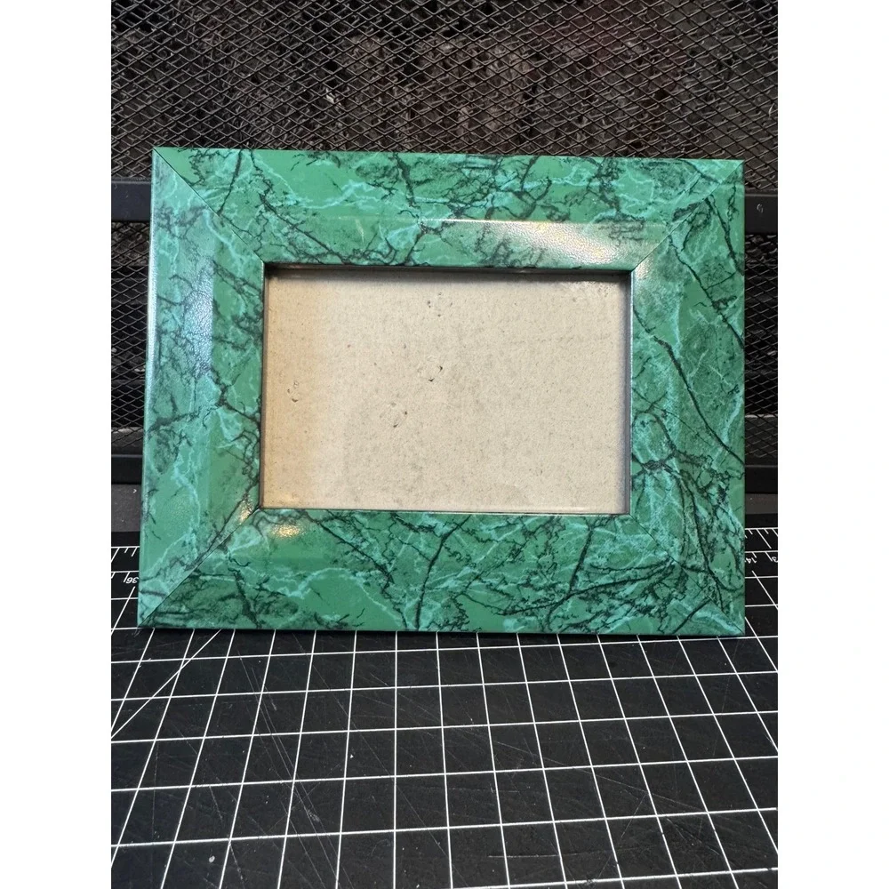N/A vibrant green