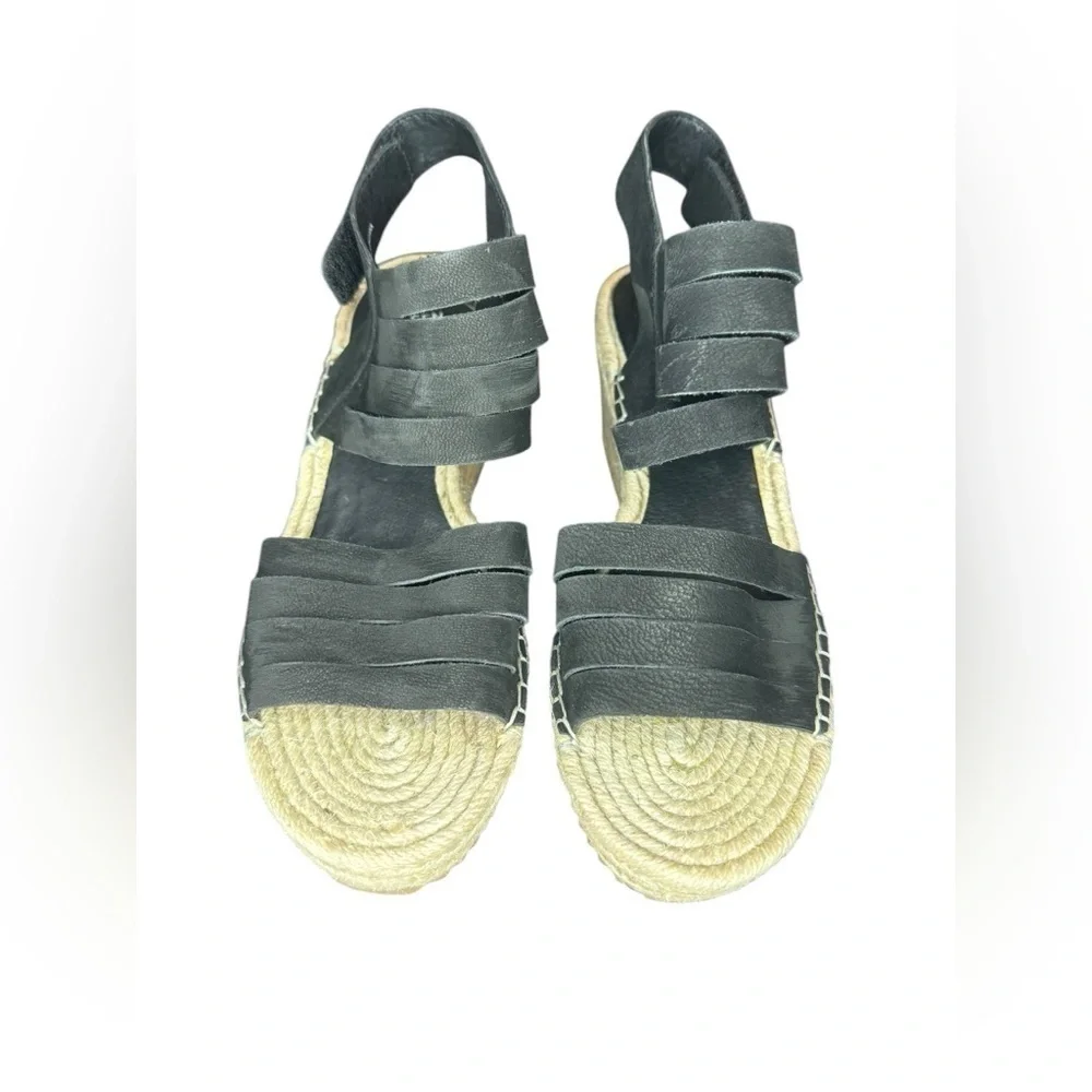 Eileen Fisher brand eileen