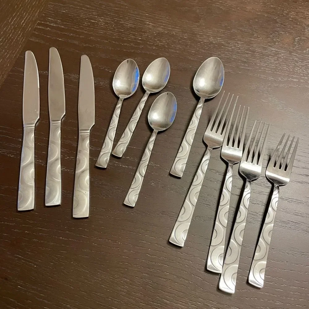Pfaltzgraff 18/10 Garland Frost Extra Flatware Pieces