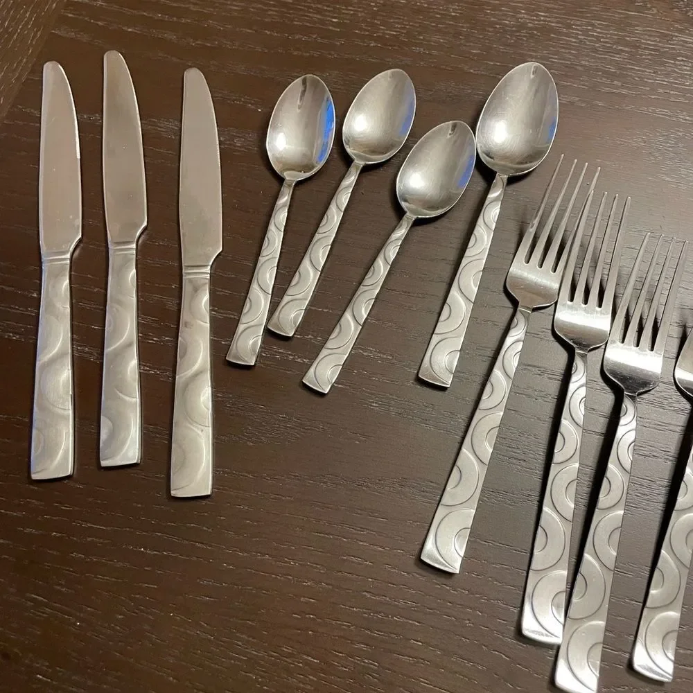 Pfaltzgraff 18/10 Garland Frost Extra Flatware Pieces