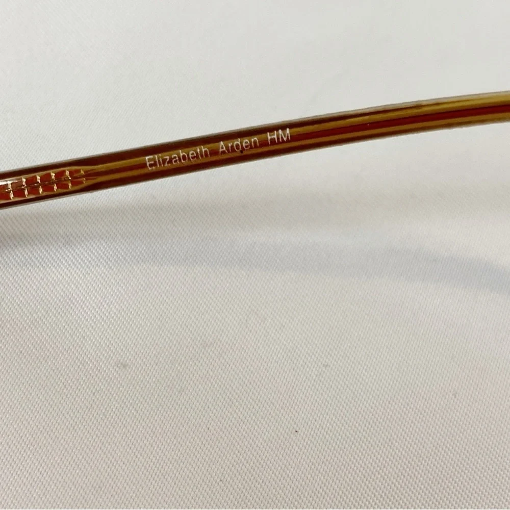 Elizabeth Arden these glasses