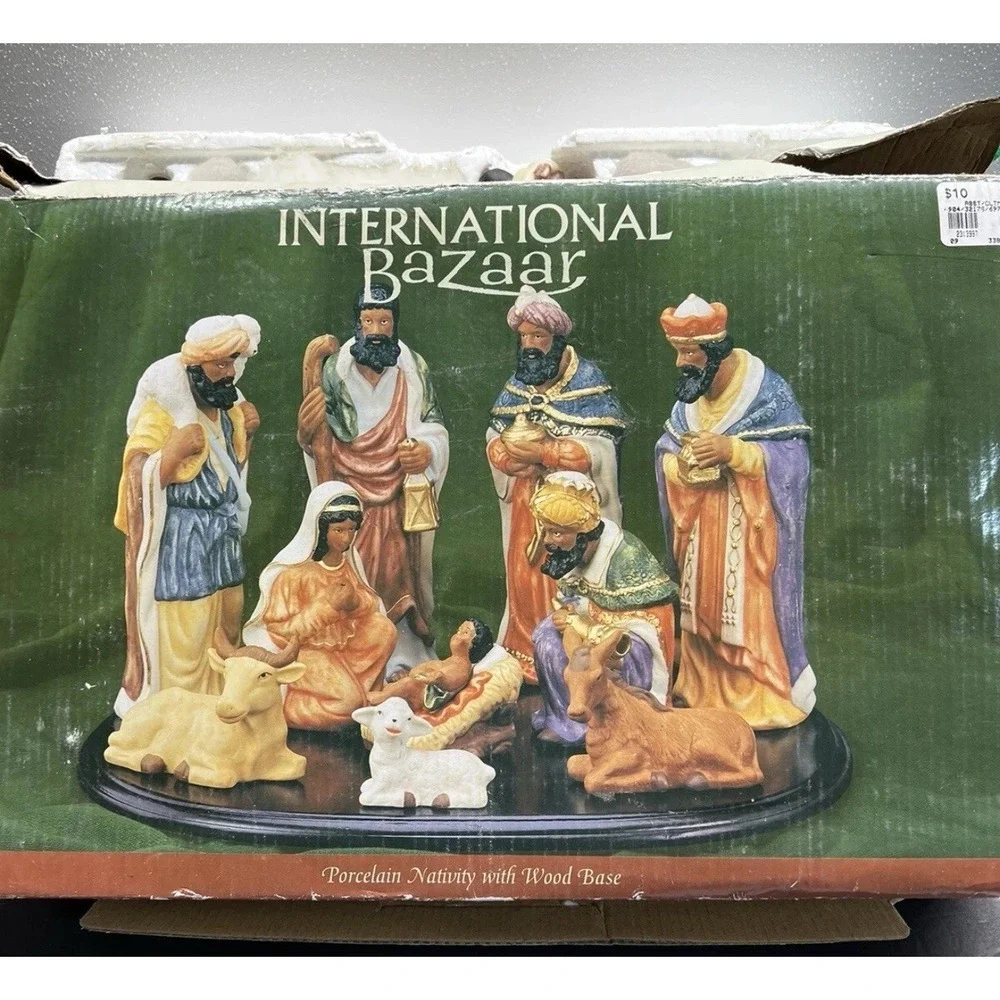 Vintage International Bazaar 10 Piece Porcelain Nativity Set Wooden Base