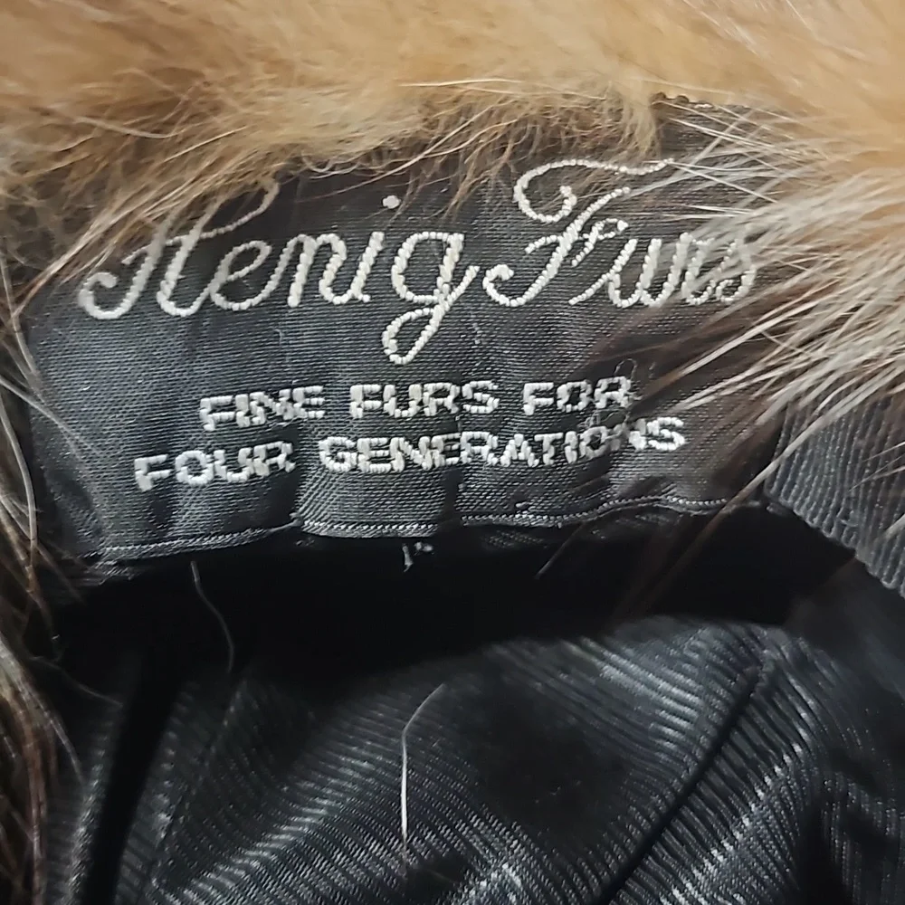 Henig Furs lining loose