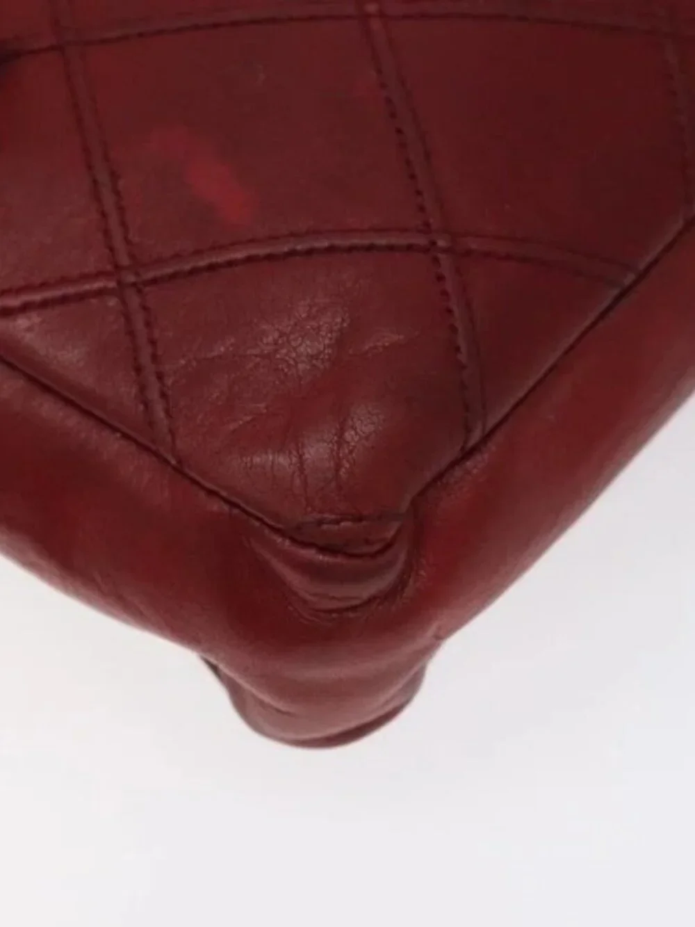 CHANEL brand	chanel color	red