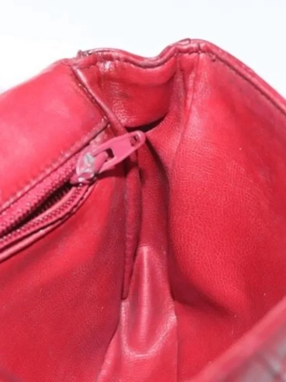 CHANEL brand	chanel color	red