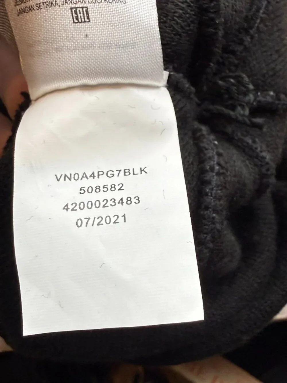 N/A vans pom