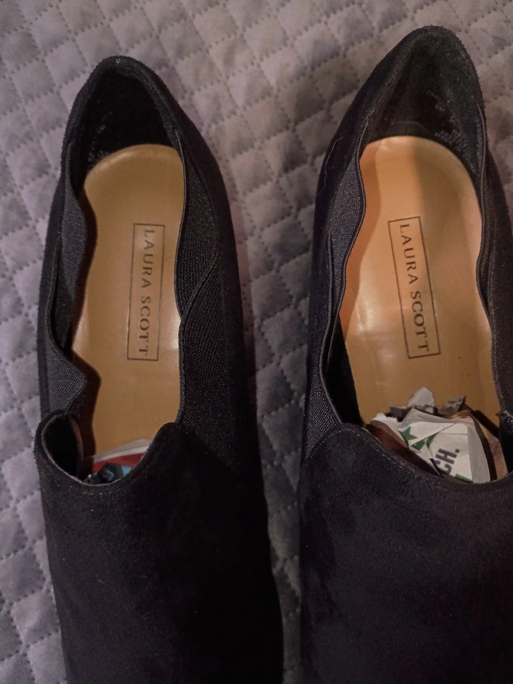Laura Scott sleek black