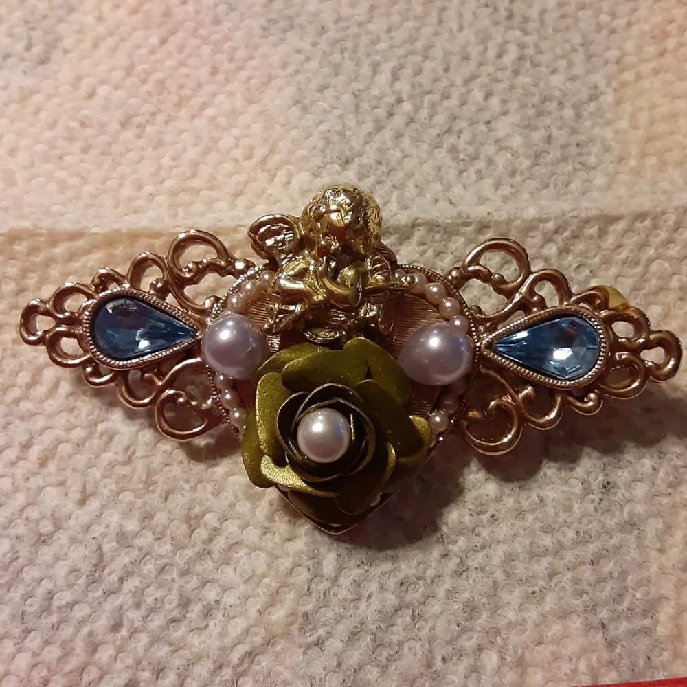 N/A gems pearls brooch