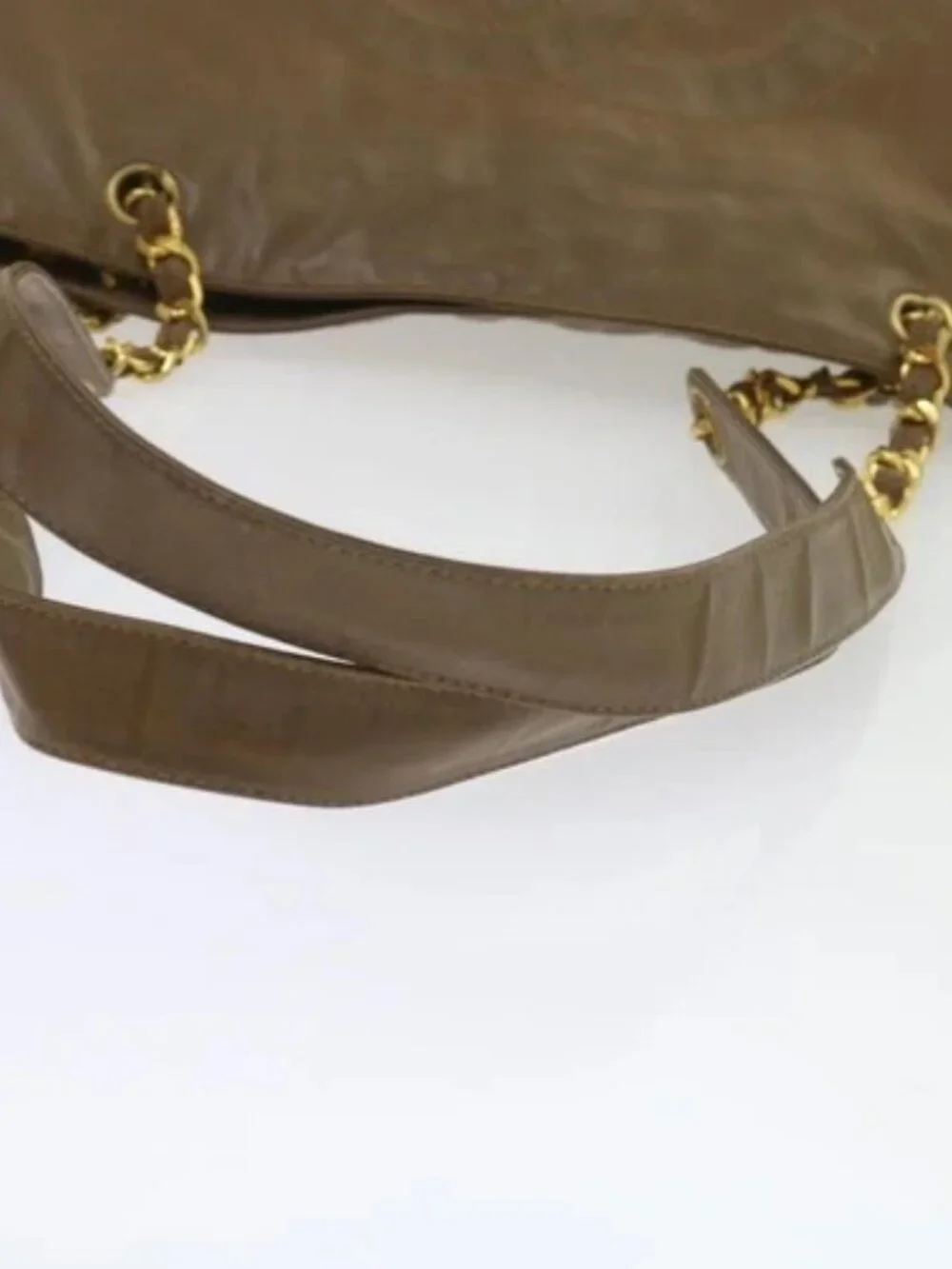 CHANEL brand	chanel color	brown